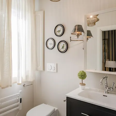 Sunkiss: Luxury With Tuscan Flair Montecarlo