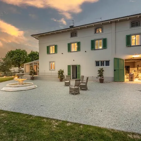 Sunkiss: Luxury With Tuscan Flair *