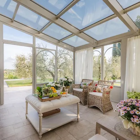 Sunkiss: Luxury With Tuscan Flair