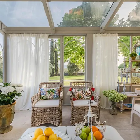 Sunkiss: Luxury With Tuscan Flair Villa *