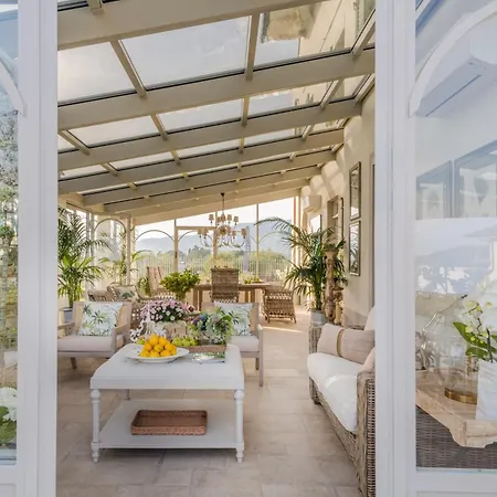 Sunkiss: Luxury With Tuscan Flair Villa *