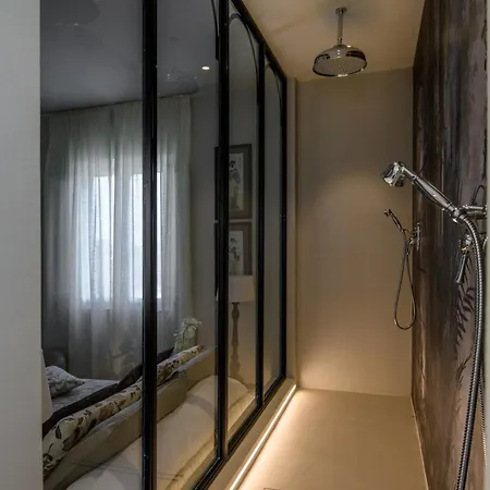 Villa Sunkiss: Luxury With Tuscan Flair