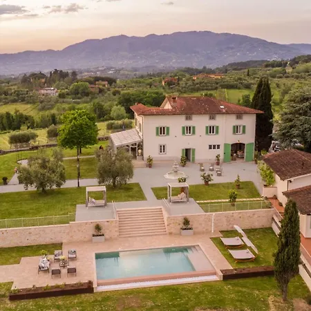Sunkiss: Luxury With Tuscan Flair * Montecarlo